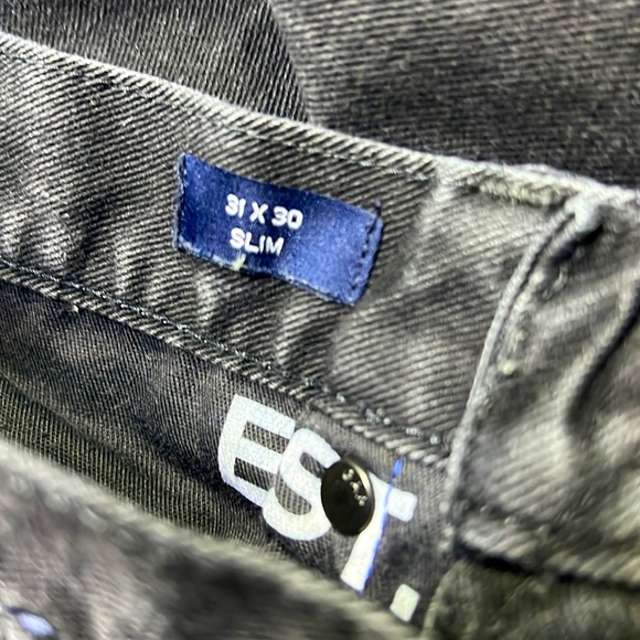 12- Black Jeans - EUC - 31x30 slim - Picture 3 of 3